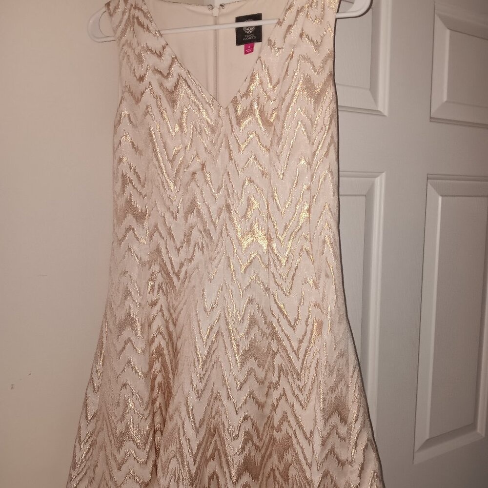 Vince Camuto Cream dress with gold textured pattern